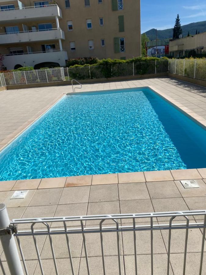 Studio Brignoles Piscine Emplacement Ideal Kültér fotó