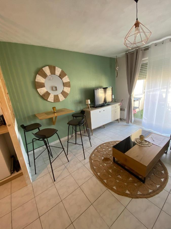 Studio Brignoles Piscine Emplacement Ideal Kültér fotó